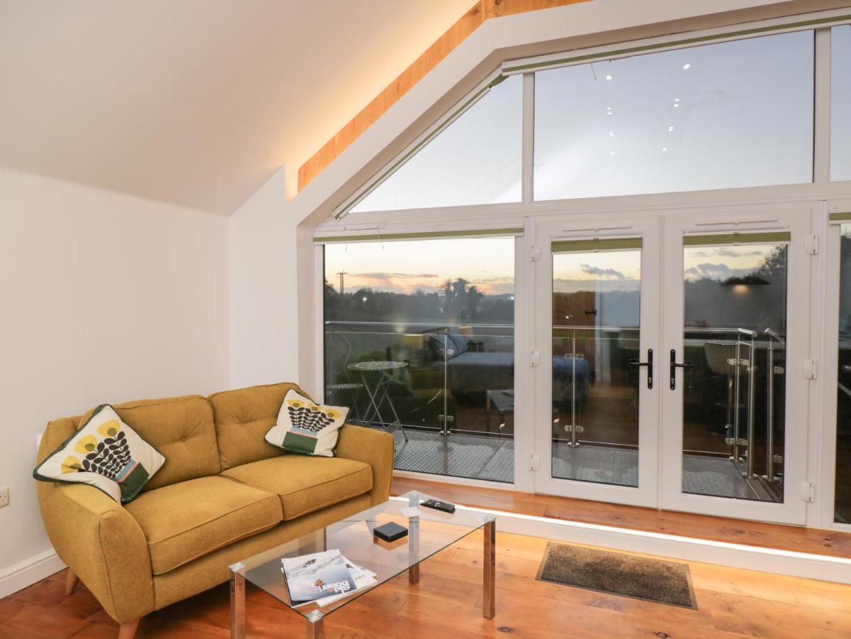 Upper Annex Apartment Calne Luaran gambar